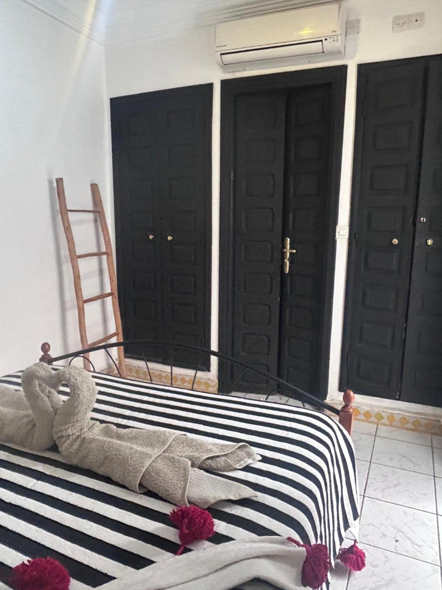 Riad Le Pelican มาร์ราเกช ภายนอก รูปภาพ